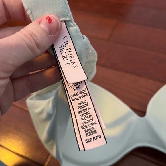 Victoria Secret light mint push up bra size 32DD - Picture 4 of 5